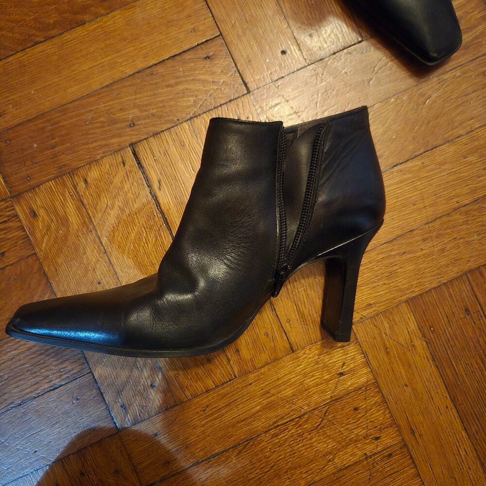 Nine West leather booties 7.5 Hp🔥🔥💓🔥